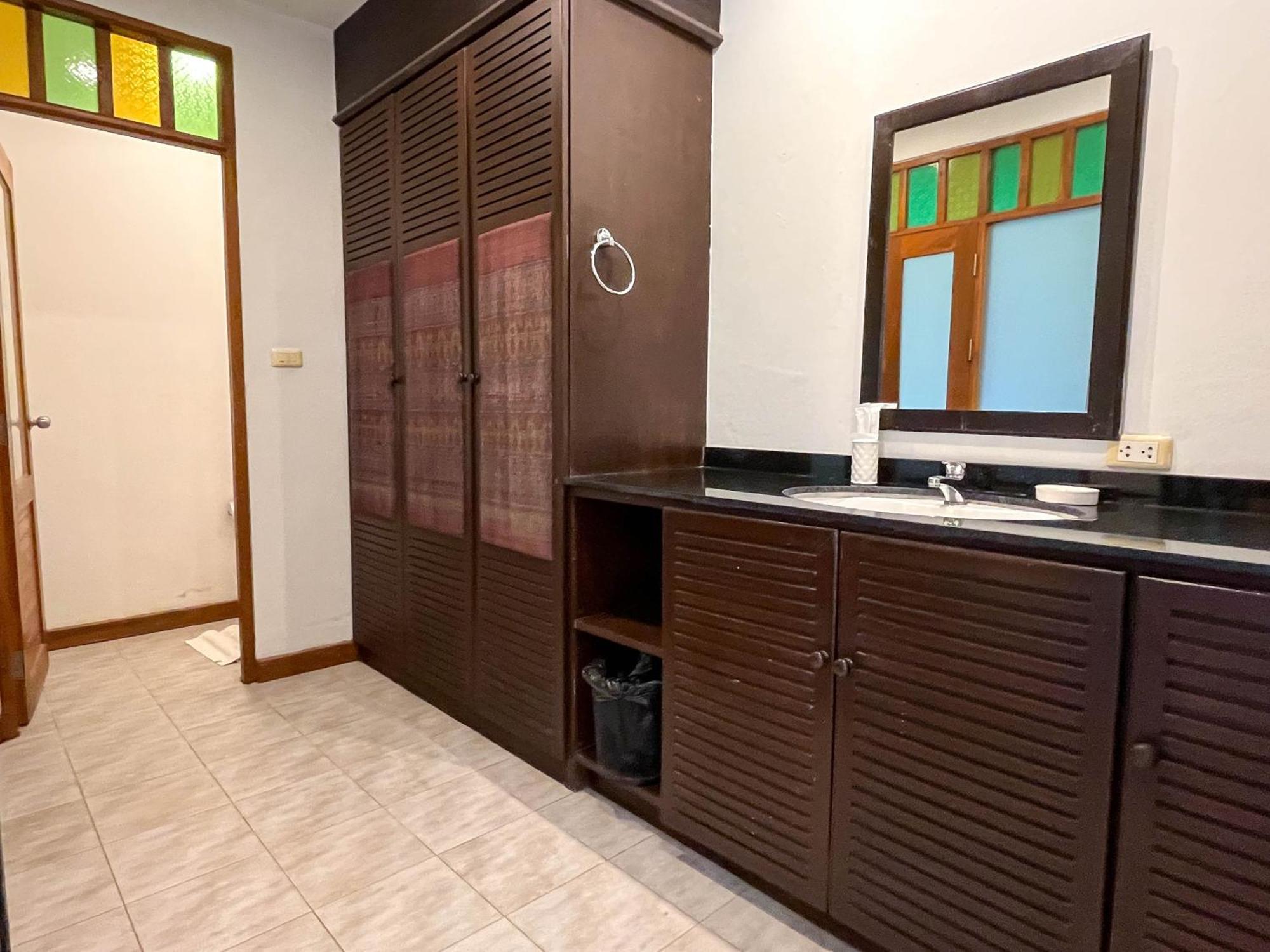 Baleeyan Residence Thalang Rum bild