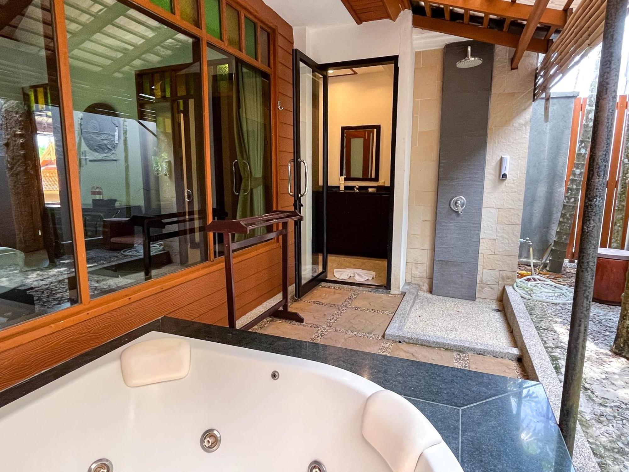 Baleeyan Residence Thalang Rum bild