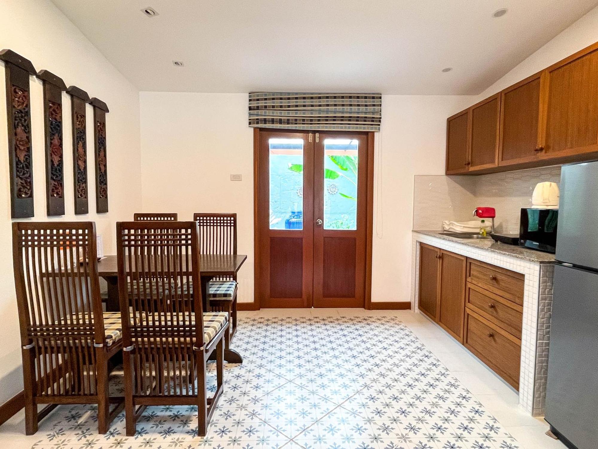 Baleeyan Residence Thalang Rum bild